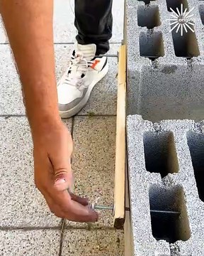Clever DIY trick for concrete blocks! 🛠️🔨