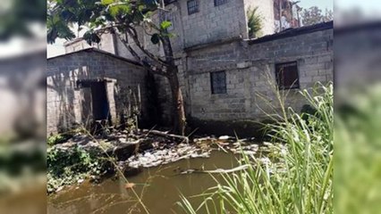 Residentes denuncian inundaciones por desagüe en Los Alcarrizos