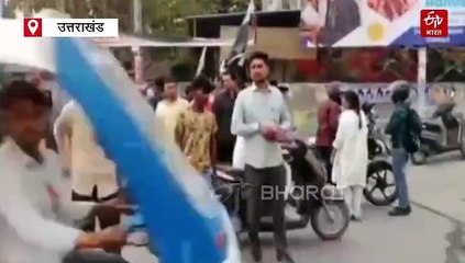 शादी की 14वीं सालगिरह पर दपंति हादसे का शिकार, कैंटर की टक्कर से पत्नी की मौत