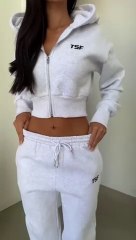 Wow! she is incredibly beautiful❤