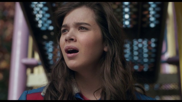 SINNERS' Hailee Steinfeld Sends Risky Text in The Edge of Seventeen _ Movie Clip 4K