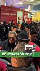 Osimhen, stadyumdan çıkarken izdiham yaşandı