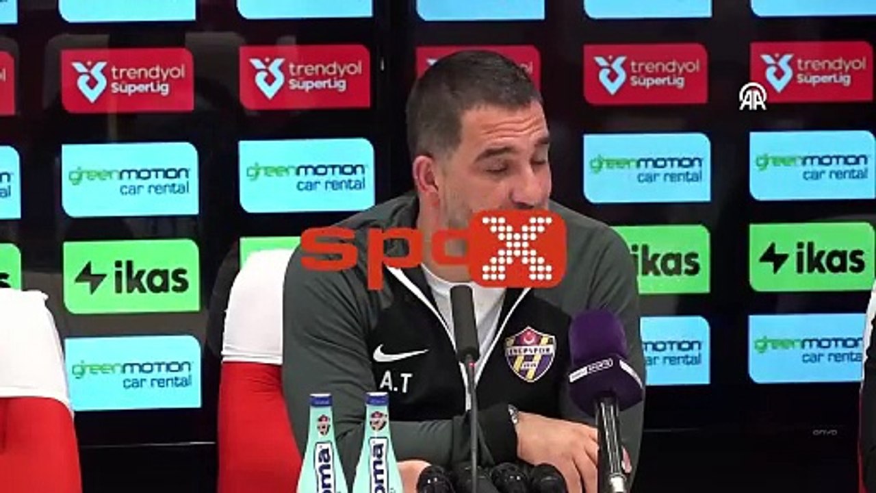 Arda Turan: "İyi oynarlarsa G.Saray ve F.Bahçe'yi kim yenebilir!"