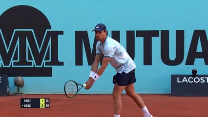 Madrid - Bonzi jette l'éponge face à Fritz