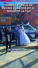 pareja de casados visitan el mirador de La Paz