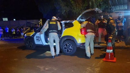 Acidente resulta em danos e uma pessoa presa no Bairro Interlagos