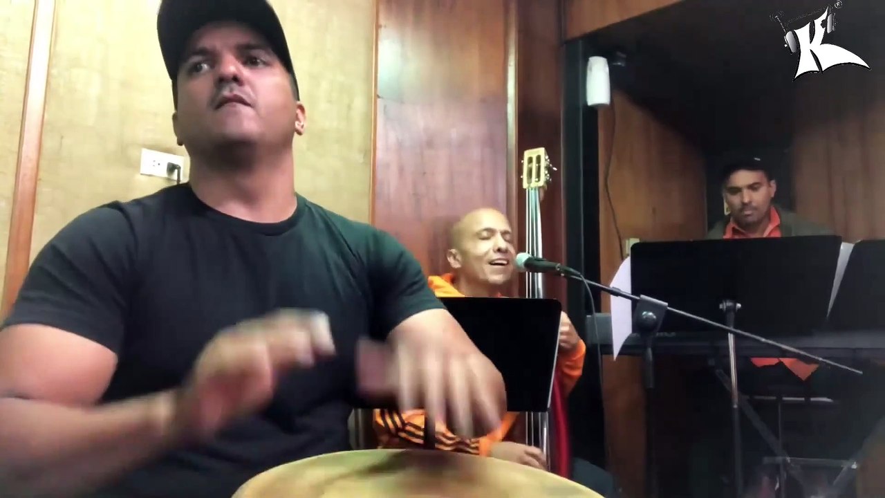 (Mauricio Silva) Cada vez -ensayo