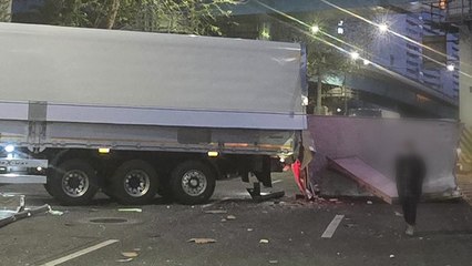 서울 용산동에서 화물차끼리 추돌...60대 1명 사망 / YTN