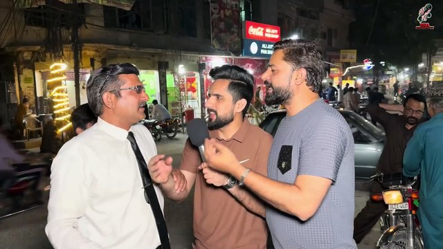INDIAN PUBLIC PROTESTS IN FRONT OF PAK UK EMBASSY ,MODI FAN ABID ALI F!GHTS VAKEEL, PAHALGAM ATT@CK