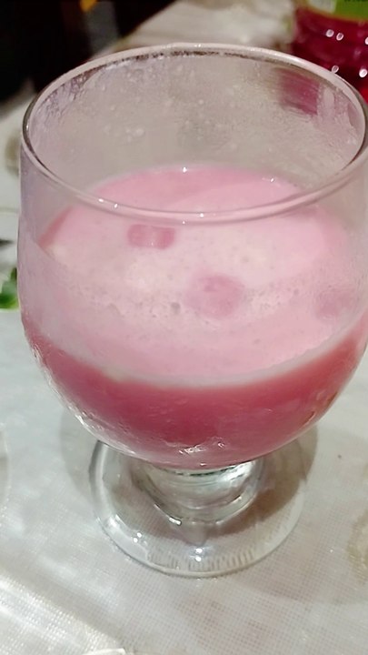 Cool Down Fast! Red Rooh Afza Milk Drink Recipe Kids Will Love | Best Summer Drink for Kids | Easy Red Rooh Afza Milk at Home | You Won’t Believe How Easy This Red Rooh Afza Milk Drink Is! | Make This Refreshing Rooh Afza Milk in 2 Minutes! Ll