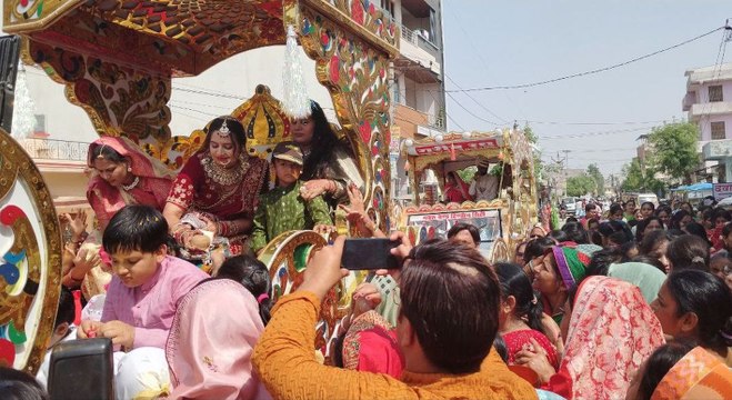 चैन्नई में14 मई को दीपिका जैन लेंगी साध्वी दीक्षा: वरघोड़ा में झलकी अरिहंत की आस्था, मुमुक्षु की न्यौछावरी पाने को मची होड़