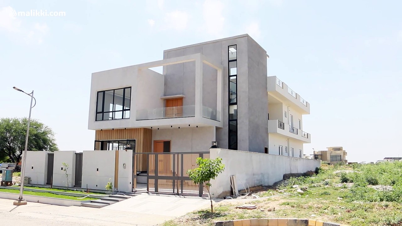 Touring a 10 Crore Luxury Designer House in B-17 Islamabad | 1 Kanal Dream Home ft. Malikki