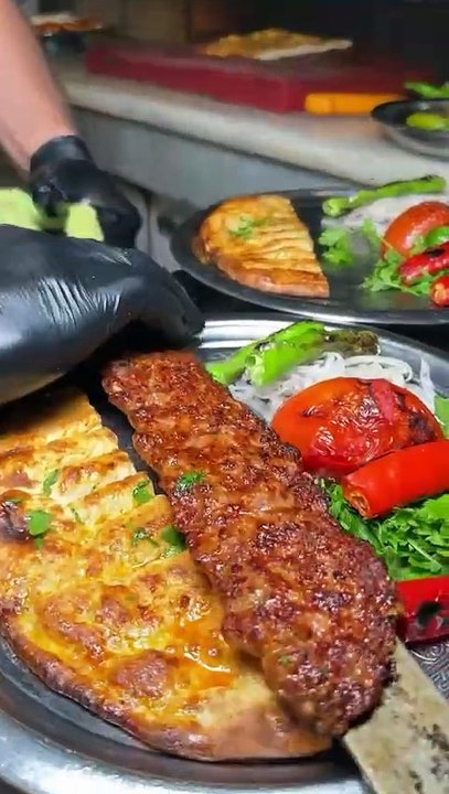 Beraber yemek istediğin arkadaşına gönder!😎