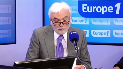 Concert de Jul au Stade de France : «C'est l'idole des jeunes», constate Pascal Praud