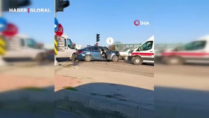 Elazığ'da zincirleme trafik kazası: 1 ölü, 3 yaralı