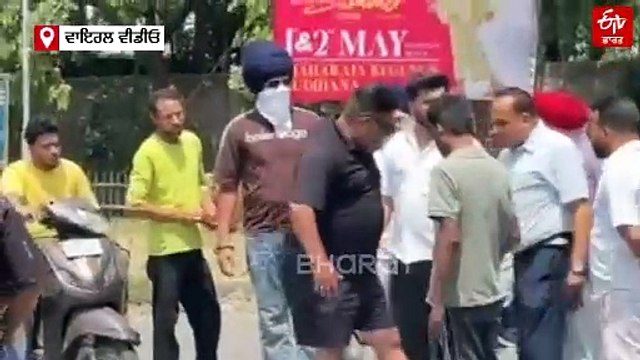 ਚੰਡੀਗੜ੍ਹ ਮਗਰੋਂ ਪੰਜਾਬ ਦੇ ਇਸ ਜ਼ਿਲ੍ਹੇ 'ਚ ਲੱਗੇ ਪਾਕਿਸਤਾਨ ਜ਼ਿੰਦਾਬਾਦ ਦੇ ਨਾਅਰੇ, ਪਾਕਿਸਤਾਨੀ ਝੰਡੇ ਦਾ ਅਪਮਾਨ ਵੇਖ ਭੜਕਿਆ ਨੌਜਵਾਨ