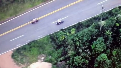 Helicóptero da PM flagra corrida de motos na Rodovia dos Minérios