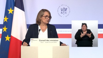 Meurtre islamophobe : « Il n'y a aucun deux poids deux mesures », assure le gouvernement