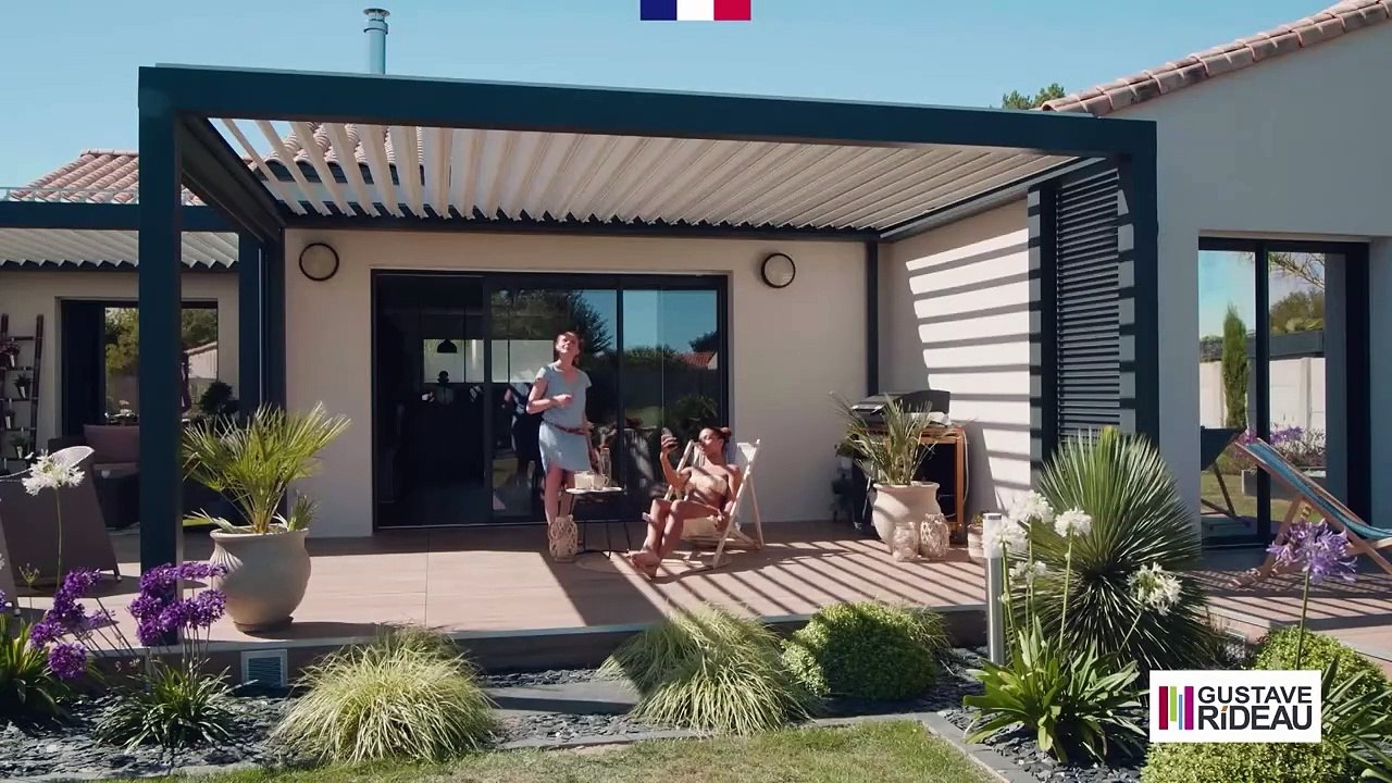 Kendji Girac fond en larmes en recevant un message de sa fille et de sa femme dans "Rendez-vous en terre inconnue" sur France 2