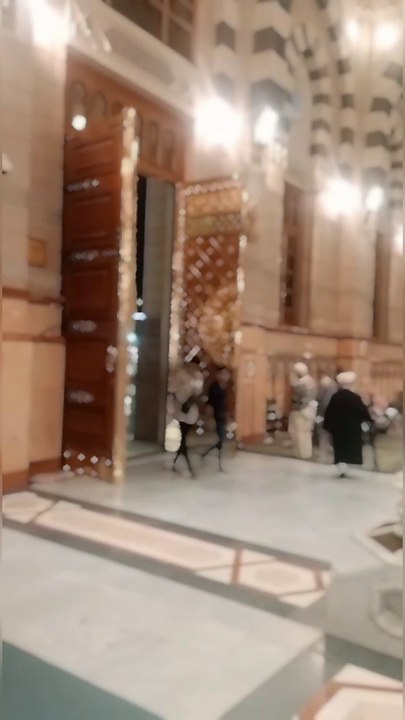 Madina Munawarah ❤️✨ peaceful City 💕 #ViralVideo #TrendingNow#MustWatch #EpicContent#DailyMotionHits #ShareThis #Unbelievable #DontMissThis #ForYou #WatchTillEnd #Relatable #HumorVibes #InspireDaily #MotivationMonday#YouCanDoIt#LifeChanging#PowerMind