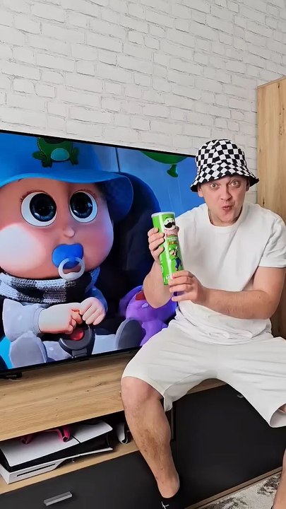 WoW Pringles 🍿😃 by the boy I was scared 🤣