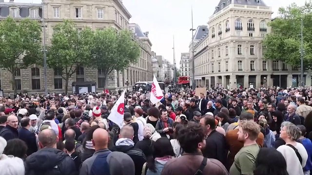 Protesta en París contra la islamofobia tras el asesinato a un hombre en una mezquita en Francia