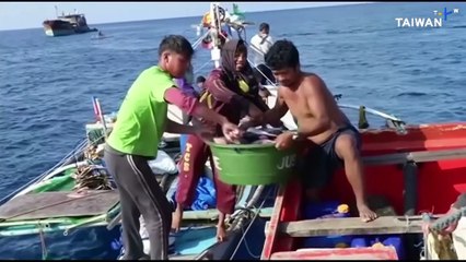 Philippines Displays U.S. Military Hardware Amid China Tensions