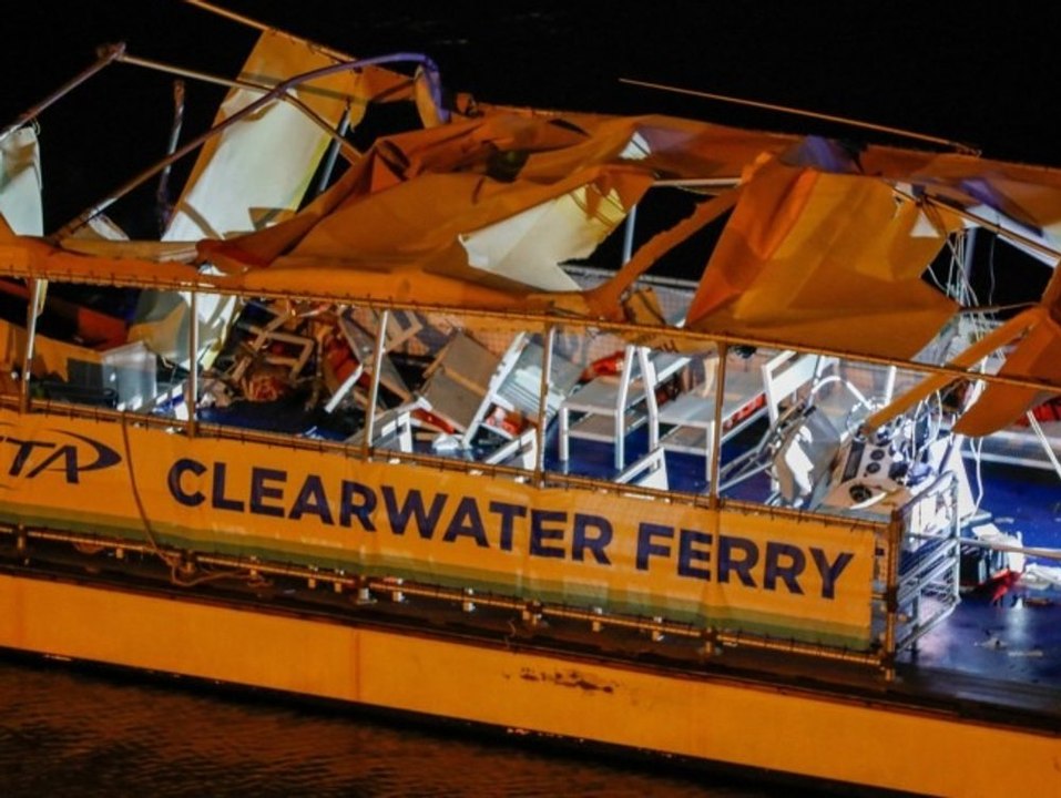 Tödlicher Crash: Boot kollidiert mit Fähre und fährt einfach weiter