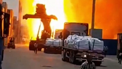 Sube a 40 la cifra de muertos por una gran explosión en un puerto iraní