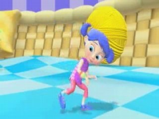 Bo And The Wool Ball Batting Kittens