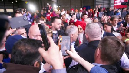 Canadenses votam para eleger primeiro-ministro sob novas ameaças de Trump