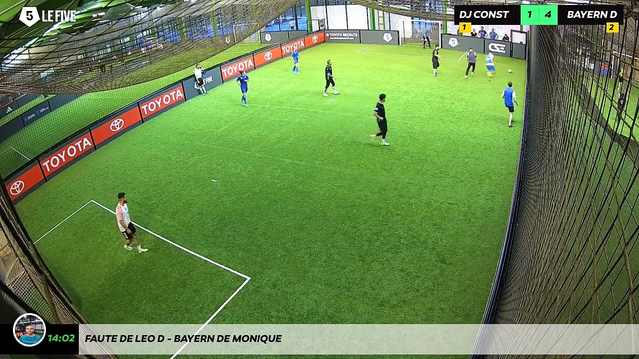 Faute de Leo D - Bayern De Monique