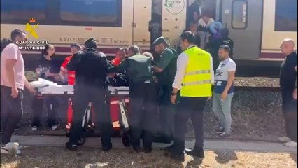 Una persona se desmaya en un AVE mientras era evacuada junto a 479 pasajeros