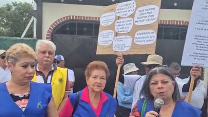 tn7-vecinos-del-canton-de-la-union-se-manifiestan-frente-a-clinica-por-problemas-de-atencion-280425
