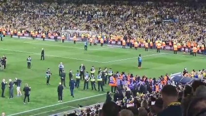 Leeds players paraded after promotion achievement