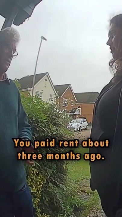 Landlord changed the lock because she didn't pay rent 😳