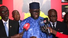 Expo Première Ligne: Elhadji Malick Ndiaye et le parlement Francophone séduient par le photographe