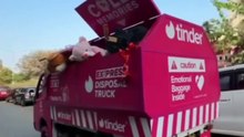 Tinder Baru Saja Menghadirkan Truk Sampah Khusus Untuk Buang Barang Dari Mantan