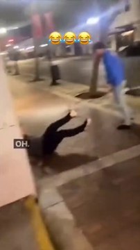 Drunken Kung Fu | Hilarious Fight with No Punches Landing on Target