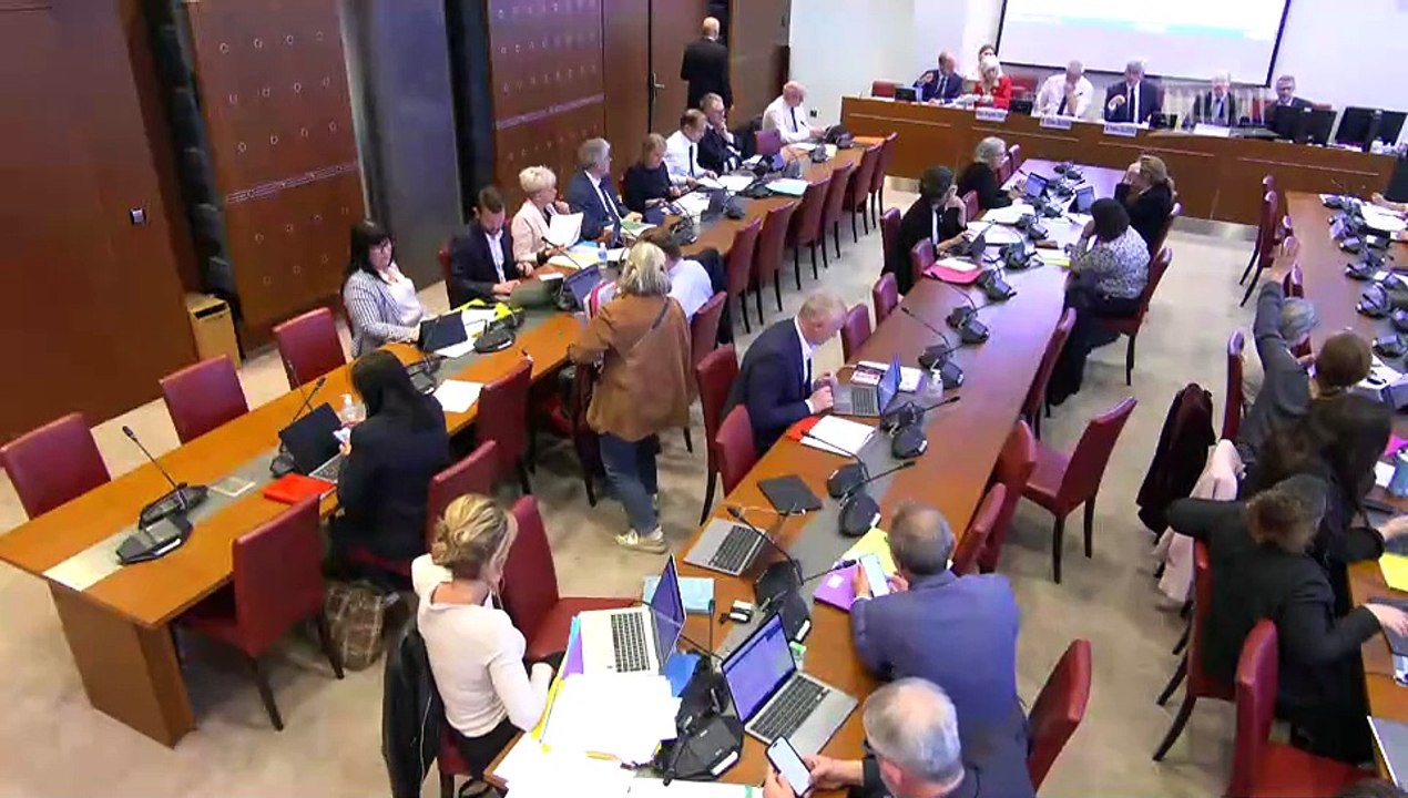 Commission des affaires sociales : Protéger les personnes engagées dans un projet parental des discriminations au travail ; Proposition de loi relative à la fin de vie (suite)  - Lundi 28 avril 2025