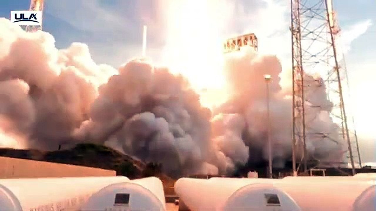 Amazon a lancé les premiers satellites de sa constellation Kuiper, qui vise à proposer une connexion internet très haut débit depuis l'espace et concurrencer le géant Starlink