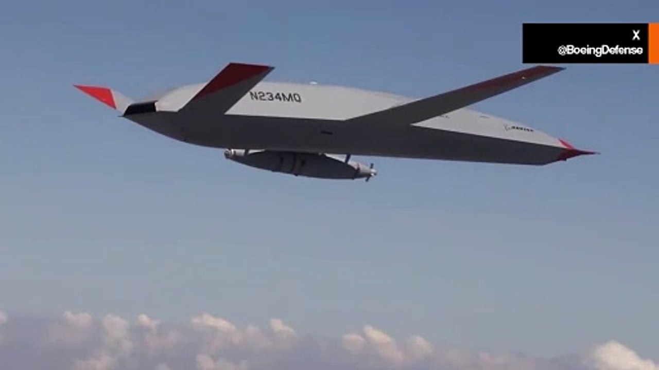 動画：MQ-25が米海軍F/A-18への世界初の自律型空中給油を実施