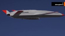 Video: MQ-25 führt die erste autonome Tankung eines F/A-18-Kampfflugzeugs der US Navy durch
