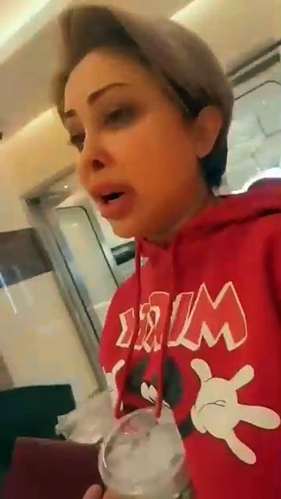 أبرار الكويتية تنهار باكية على ولدها وتسعفه للمستشفى