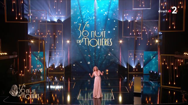 Caroline Vigneaux s’en est pris à la ministre de la Culture dès les premières minutes de son discours d’ouverture.