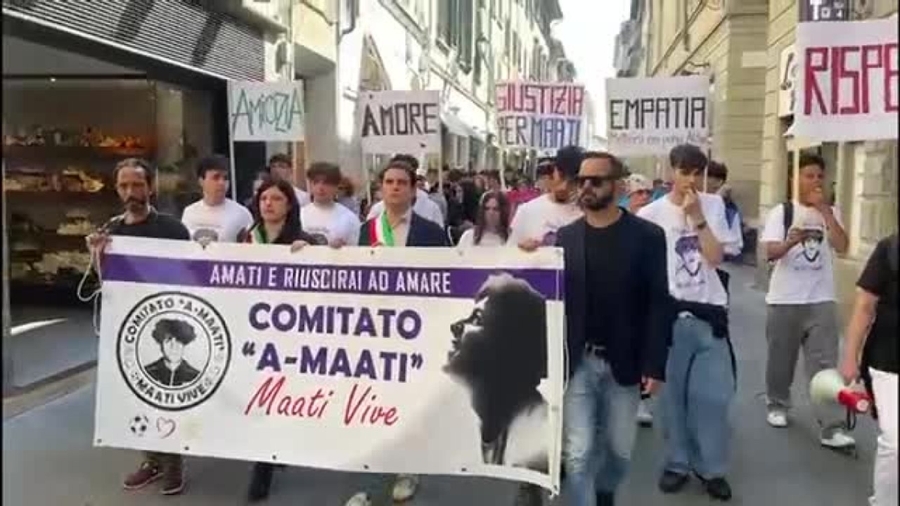 Nel nome di Maati Moubakir, il corteo a Empoli per dire no alla violenza tra i giovani: «Episodi gravi tutti i giorni»