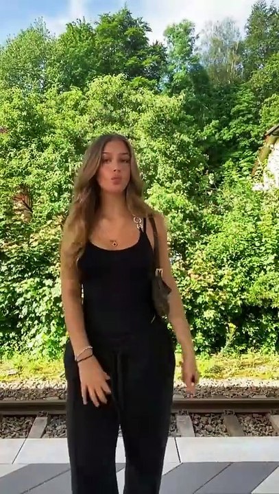 MISS Instagram Gorgeous Women 💃 dazzling lady radiant females breathtaking beauty