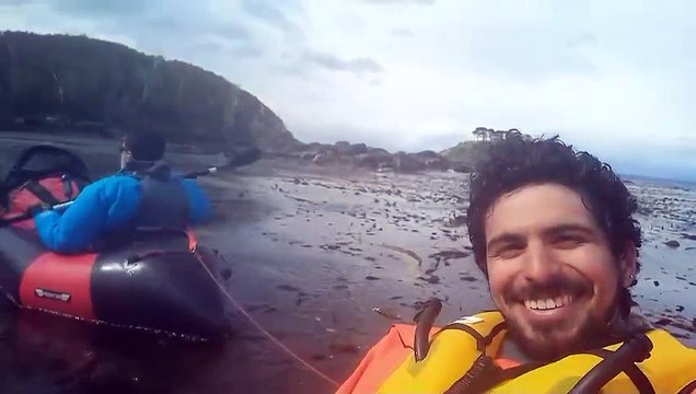 Un kayakiste avalé par une baleine - Canoë-kayak