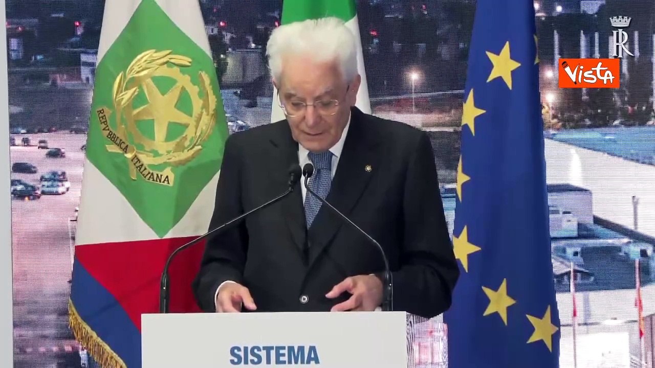 Mattarella: "Il lavoro è radice di libertà, nessuno deve sentirsi scartato o escluso"