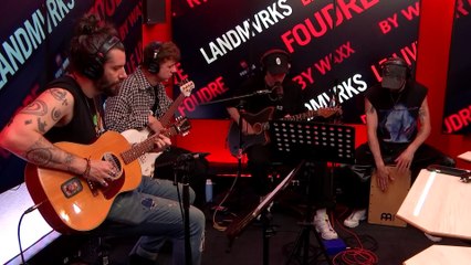 Landmvrks & Waxx interprètent "Blood Red" en live dans Foudre